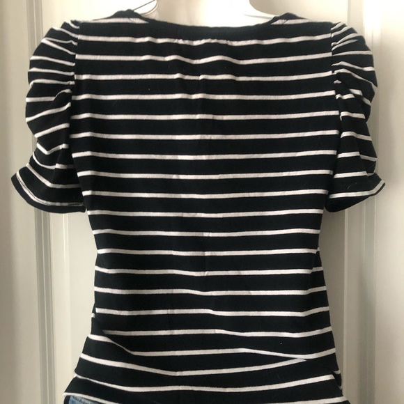 F21 B&W w/ gathered 3/4 length puffy sleeve size S - Picture 3 of 4